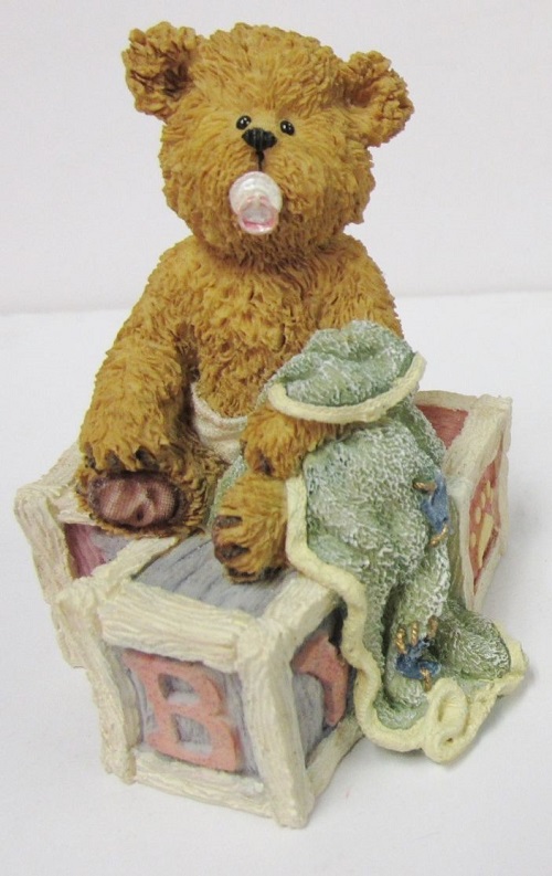 2277908 "Binkie...New Arrival<br> Boyds Resin Figurine<br>(Click on picture for full details)<br>